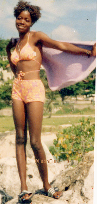 Date this hot Jamaica girl Setrine from Montego Bay N2075