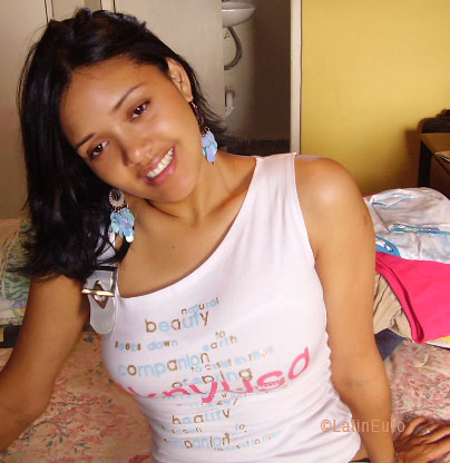 Date this fun Dominican Republic girl Yohada from Santo Domingo N2170