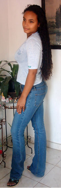 Date this young Dominican Republic girl Paloma from  N2175