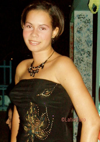 Date this tall Dominican Republic girl Sulay from Barahona N-799