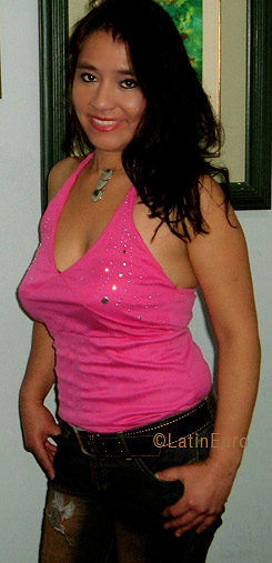 Date this lovely Peru girl Monica from Ica N2195