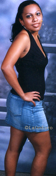 Date this hot Honduras girl Irma from Yoro N2203