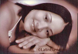 Date this hard body Dominican Republic girl Martina from San Pedro de Macoris N220