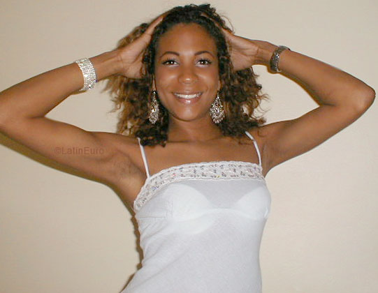 Date this hot Dominican Republic girl Rosario from  N2344
