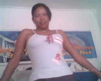 Date this happy Dominican Republic girl Elizabeth from Nagua N2500