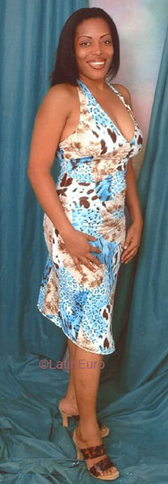 Date this gorgeous Dominican Republic girl Dary from San Cristobal N2520