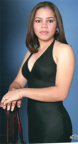 Date this hot Dominican Republic girl Fidelia from  N2610