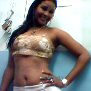 Date this charming Any Country girl Wendy from  N2641