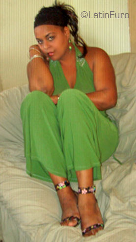 Date this lovely Dominican Republic girl Sardis from San Cristobal N265