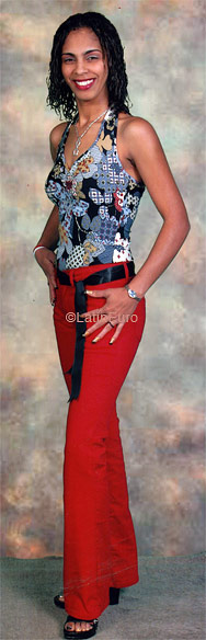 Date this foxy Dominican Republic girl Anyelin from  N2722