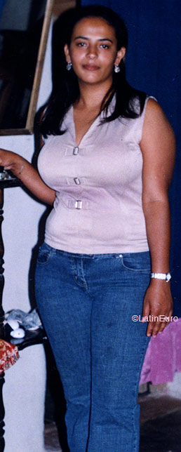 Date this happy Honduras girl Fany from Olancho N2726