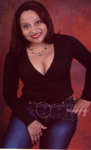 Date this voluptuous Any Country girl Deya from  N2791