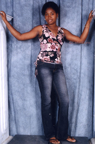 Date this sensual Jamaica girl Kemone from Montego Bay N2826