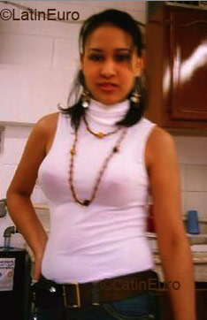 Date this athletic Dominican Republic girl Dayanne from Bani N289