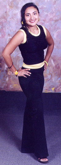 Date this foxy Honduras girl Johana from  N2901