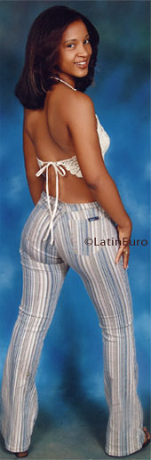 Date this attractive Dominican Republic girl Johanna from San Cristobal N2944