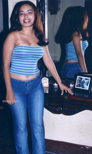 Date this georgeous Any Country girl Aniezka from  N2966