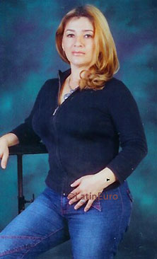 Date this beautiful Dominican Republic girl Luisa from  N2982