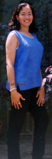 Date this young Honduras girl Lucia from Yoro N3009