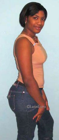 Date this athletic Dominican Republic girl Elizabeth from Santo Domingo N3266
