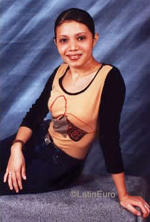 Date this attractive Honduras girl Bessy from San Pedro Sula N3561