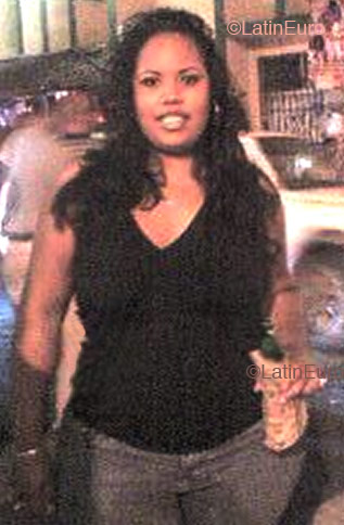 Date this exotic Dominican Republic girl Claudia from Santo Domingo N380