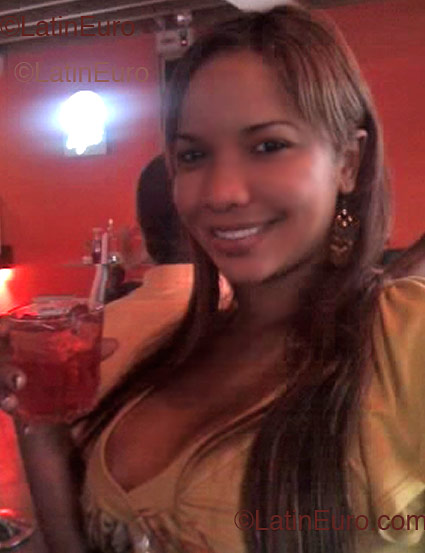 Date this tall Any Country girl Emely from  N392