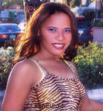 Date this beautiful Dominican Republic girl Yendy from La Romana N47