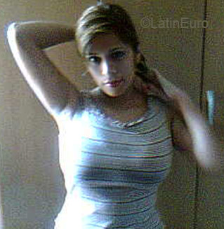Date this nice looking Peru girl Rosario from Lima N470