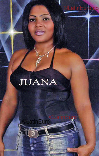Date this cute Dominican Republic girl Juana from Santo Domingo N611