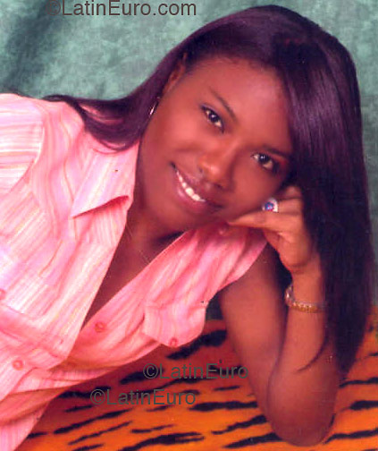 Date this happy Any Country girl Marlenis from  N630