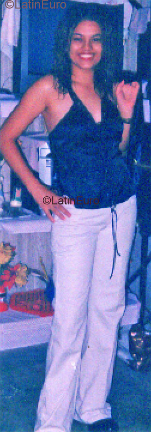Date this lovely Honduras girl Doriana from La Ceiba N713