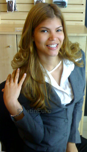 Date this gorgeous Any Country girl Vanessa from  N893