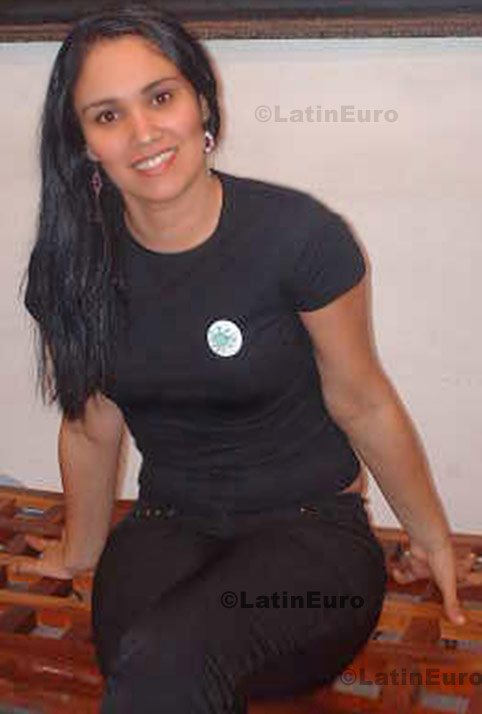 Date this young Brazil girl Andreia- from Sao Paulo B709