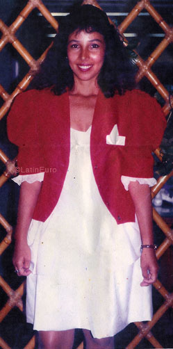 Date this foxy Brazil girl Cliete from SALVADOR B7538