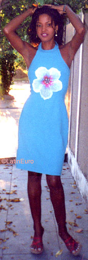 Date this pretty Brazil girl Marines from RIO DE JANEIRO B8065