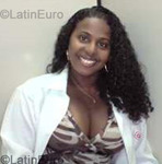 happy Brazil girl Ilzalee from Sao Jose Dos Pinhais B-172