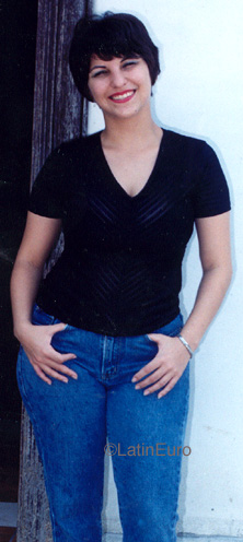 Date this voluptuous Honduras girl Ibesya from San Pedro Sula N3858