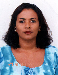 Date this hard body Brazil girl Zeneide from VITORIA DE SANTO ANTAO B9698