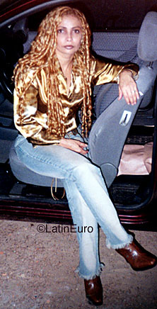 Date this sensual Brazil girl Eddie from GOIANIA B9488