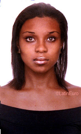 Date this nice looking Brazil girl Daniela from CAMPINAS B9430