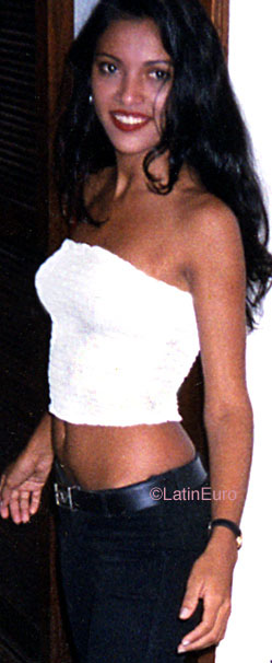 Date this charming Brazil girl Maria from PARAUAPEBAS B9436