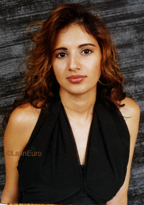 Date this sultry Brazil girl Aline from CATALAO B9088