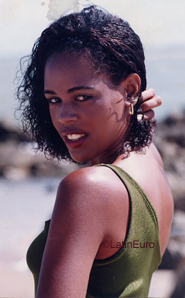 Date this gorgeous Brazil girl Iris from GETULIO VARGAS B9014