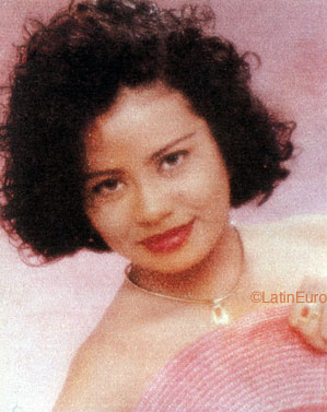 Date this lovely Brazil girl Maria from  B9102