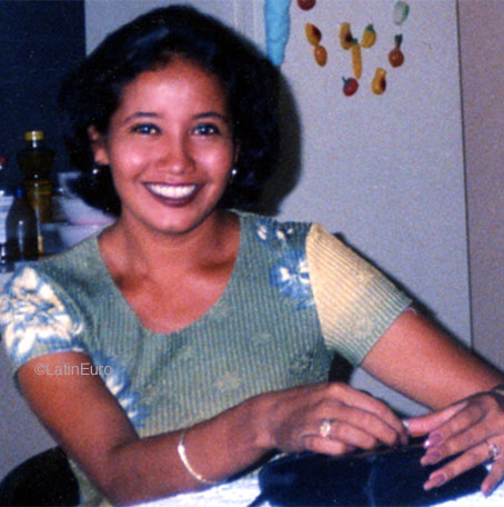 Date this exotic Honduras girl Suyapa from  N3640