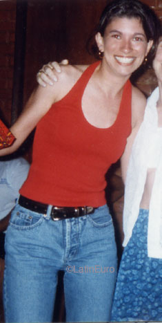 Date this happy Brazil girl Yosiane from VICOSA B9096