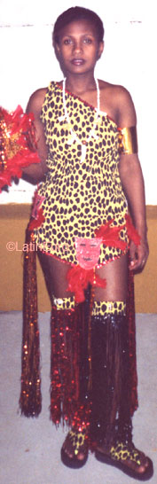 Date this hard body Brazil girl Ascania from  B9006