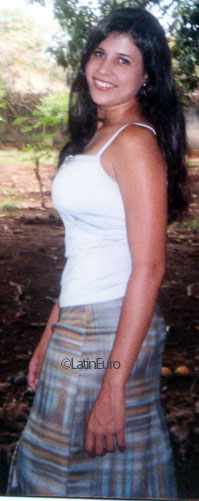 Date this nice looking Brazil girl Clecia from CATARINA B8853