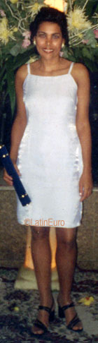 Date this attractive Brazil girl Enedina from  B8871